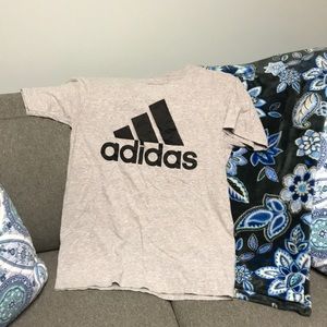 Adidas T-shirt